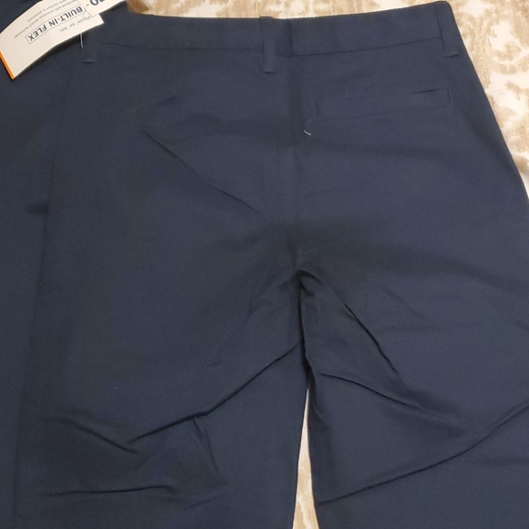 Old Navy Straight Built-in Flex Pants - Picture 2 of 2